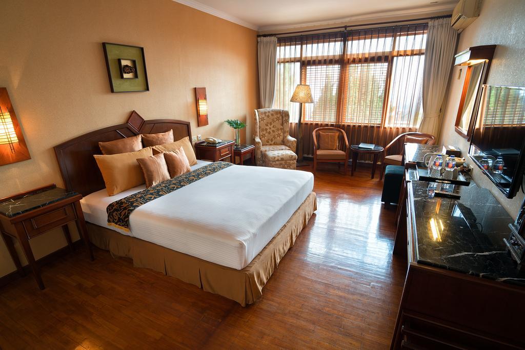 The Valley Resort Hotel Cimenyan Экстерьер фото